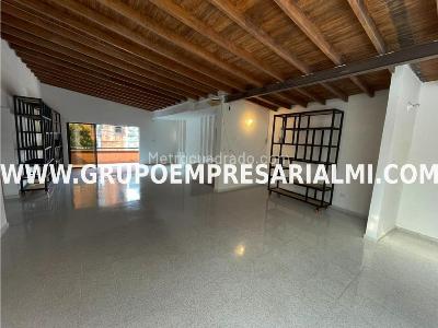 Casa de 5 alcobas en arriendo en Laureles, Medellín, 315 m² · foto 7 de 15