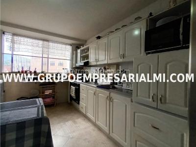 Apartamento de 5 alcobas en venta en Estadio, Medellín, 165 m² · foto 5 de 20