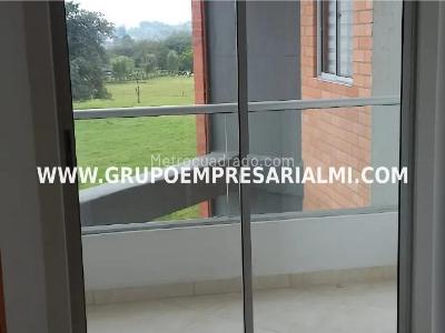 Apartamento de 3 alcobas en venta en San Antonio De Pereira, Rionegro, 72 m² · foto 3 de 10