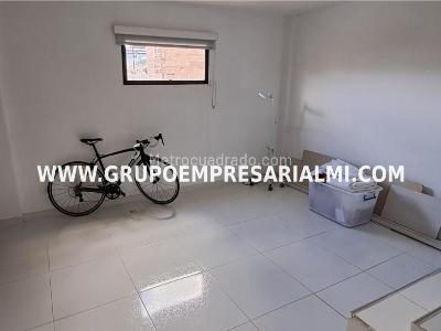 Apartamento en venta en Belen, Medellín · foto 8 de 15