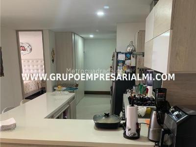 Apartamento de 3 alcobas en venta en La Doctora, Sabaneta, 122 m² · foto 3 de 18