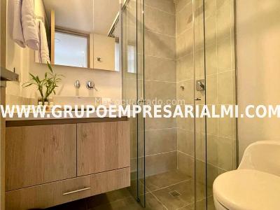 Apartamento de 2 alcobas en arriendo en El Poblado, Medellín, 70 m² · foto 9 de 10