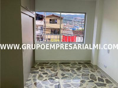 Casa de 4 alcobas en venta en Villa Hermosa, Medellín, 125 m² · foto 3 de 15