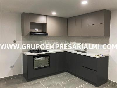 Casa de 4 alcobas en venta en Villa Hermosa, Medellín, 125 m² · foto 4 de 15
