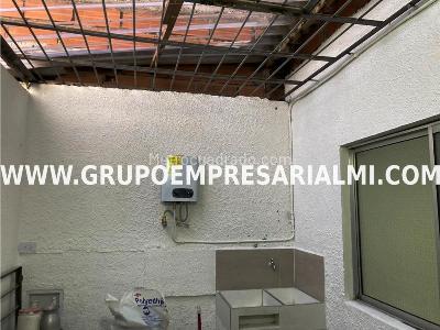 Casa de 4 alcobas en venta en Villa Hermosa, Medellín, 125 m² · foto 13 de 15