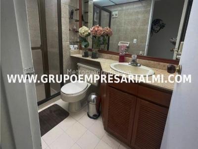 Apartamento de 3 alcobas en venta en Bosques De Zuñiga, Envigado, 124 m² · foto 13 de 13