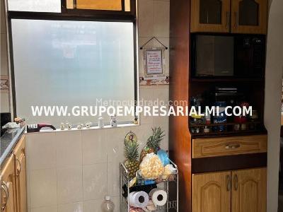 Apartamento en venta en Manrique, Medellín · foto 8 de 20