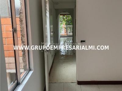 Apartamento en venta en Robledo, Medellín · foto 3 de 15