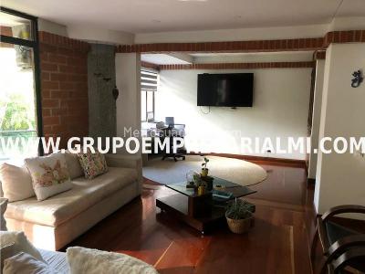 Apartamento en arriendo en El Poblado, Medellín · foto 3 de 16