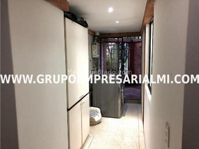 Apartamento en arriendo en El Poblado, Medellín · foto 12 de 16