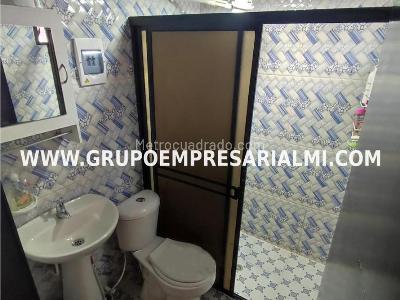 Casa de 4 alcobas en venta en Castilla, Medellín, 100 m² · foto 9 de 11