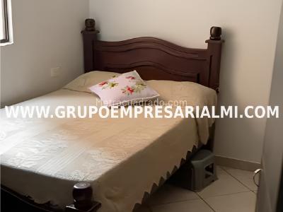 Apartamento de 2 alcobas en venta en Cristo Rey, Medellín, 72 m² · foto 4 de 10