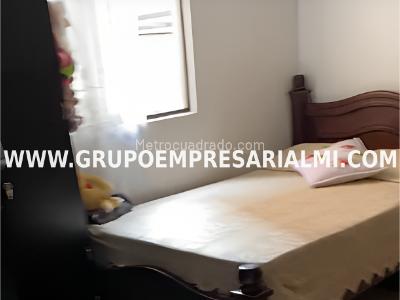 Apartamento de 2 alcobas en venta en Cristo Rey, Medellín, 72 m² · foto 5 de 10