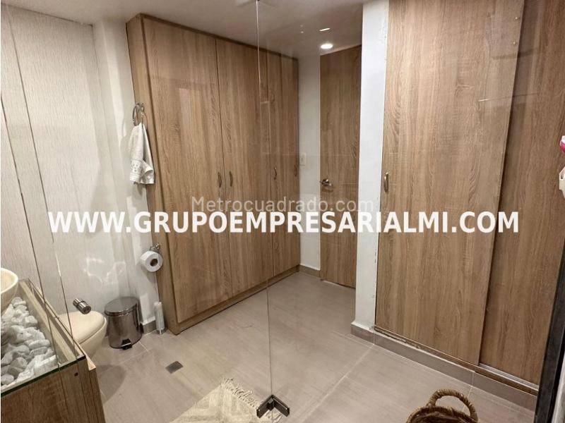Spacious 3BR Apartment with 5 Baths in Laureles - 9