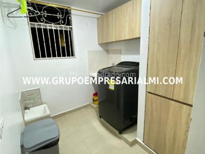 Apartamento en arriendo en Laureles, Medellín · foto 7 de 14