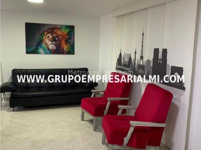 Apartamento de 2 alcobas en venta en Laureles, Medellín, 50 m² · foto 3 de 20