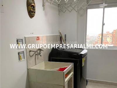 Apartamento de 2 alcobas en venta en Laureles, Medellín, 50 m² · foto 12 de 20
