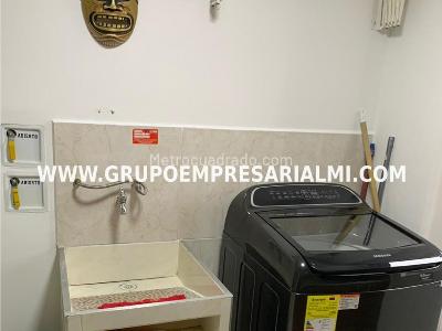Apartamento de 2 alcobas en venta en Laureles, Medellín, 50 m² · foto 13 de 20