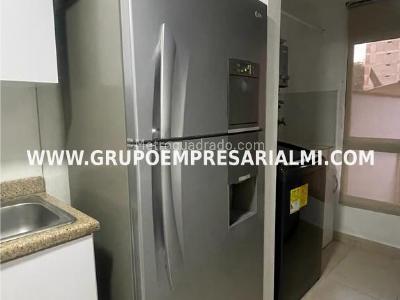 Apartamento de 3 alcobas en arriendo en Laureles, Medellín, 100 m² · foto 6 de 17