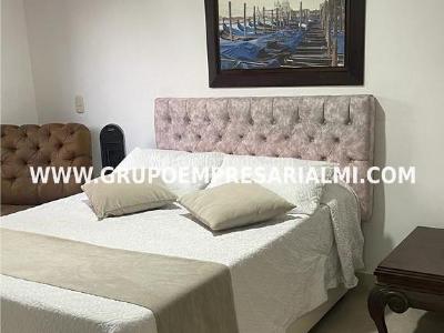 Apartamento de 3 alcobas en arriendo en Laureles, Medellín, 100 m² · foto 7 de 17