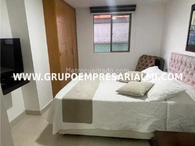 Apartamento de 3 alcobas en arriendo en Laureles, Medellín, 100 m² · foto 9 de 17