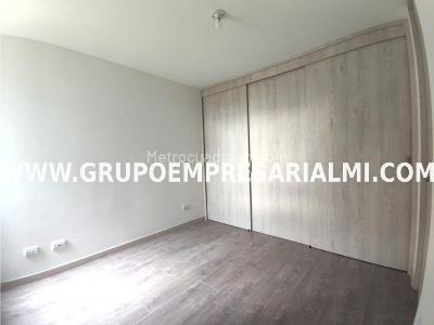 Apartamento de 3 alcobas en venta en La Doctora, Sabaneta, 68 m² · foto 5 de 16