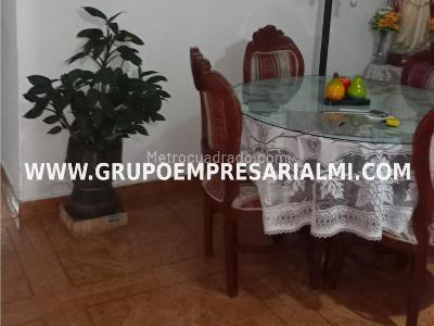 Casa de 5 alcobas en venta en Robledo, Medellín, 100 m² · foto 3 de 10