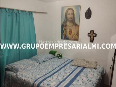 Casa de 5 alcobas en venta en Robledo, Medellín, 100 m² · foto 7 de 10