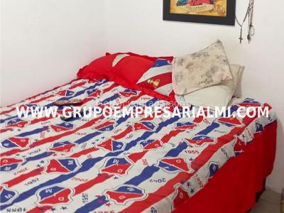 Casa de 5 alcobas en venta en Robledo, Medellín, 100 m² · foto 9 de 10