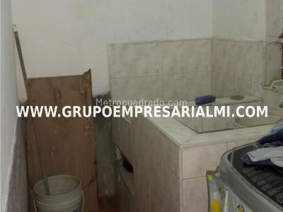 Casa de 5 alcobas en venta en Robledo, Medellín, 100 m² · foto 10 de 10