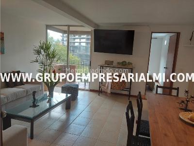 Apartamento de 3 alcobas en arriendo en El Poblado, Medellín, 82 m² · foto 2 de 12