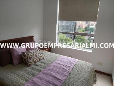 Apartamento de 3 alcobas en arriendo en El Poblado, Medellín, 82 m² · foto 8 de 12