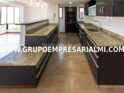Apartamento de 4 alcobas en venta en El Poblado, Medellín, 157 m² · foto 5 de 20