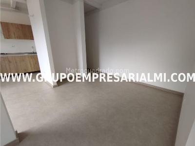 Apartamento de 3 alcobas en venta en Las Lomitas, Sabaneta, 60 m² · foto 2 de 18
