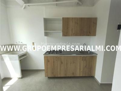 Apartamento de 3 alcobas en venta en Las Lomitas, Sabaneta, 60 m² · foto 4 de 18
