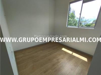 Apartamento de 3 alcobas en venta en Las Lomitas, Sabaneta, 60 m² · foto 5 de 18