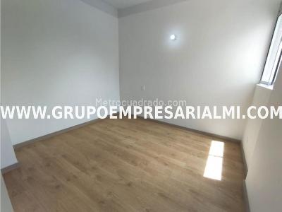 Apartamento de 3 alcobas en venta en Las Lomitas, Sabaneta, 60 m² · foto 6 de 18
