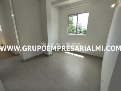 Apartamento de 3 alcobas en venta en Las Lomitas, Sabaneta, 60 m² · foto 9 de 18