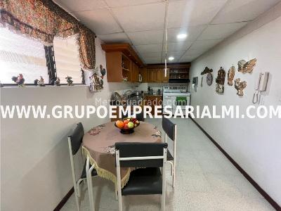 Apartamento en venta en Laureles, Medellín · foto 4 de 12