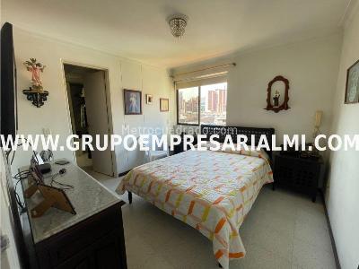 Apartamento en venta en Laureles, Medellín · foto 8 de 12