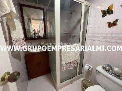 Apartamento en venta en Laureles, Medellín · foto 9 de 12