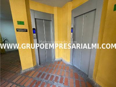 Apartamento en venta en Laureles, Medellín · foto 11 de 12