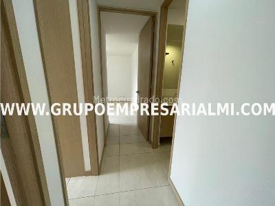 Apartamento de 3 alcobas en venta en Cabañas, Bello, 55 m² · foto 12 de 13