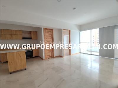 Apartamento de 2 alcobas en venta en Las Lomitas, Sabaneta, 80 m² · foto 3 de 20