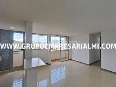 Apartamento en venta en Pilsen, Itagüí · foto 2 de 20
