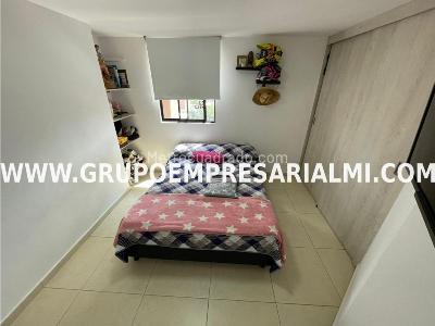 Apartamento en venta en Los Danubios, Medellín · foto 7 de 14