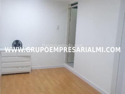 Apartamento en venta en Villa Hermosa, Medellín · foto 5 de 18