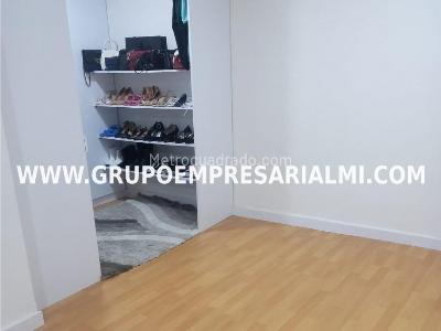 Apartamento en venta en Villa Hermosa, Medellín · foto 7 de 18