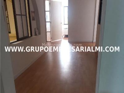 Apartamento en venta en Villa Hermosa, Medellín · foto 8 de 18