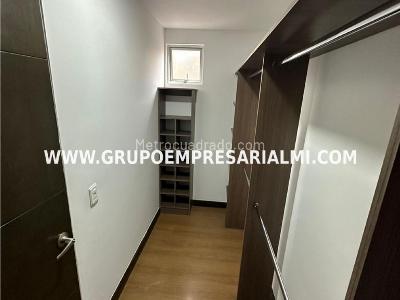 Apartamento de 3 alcobas en venta en Bosques De Zuñiga, Envigado, 118 m² · foto 9 de 24